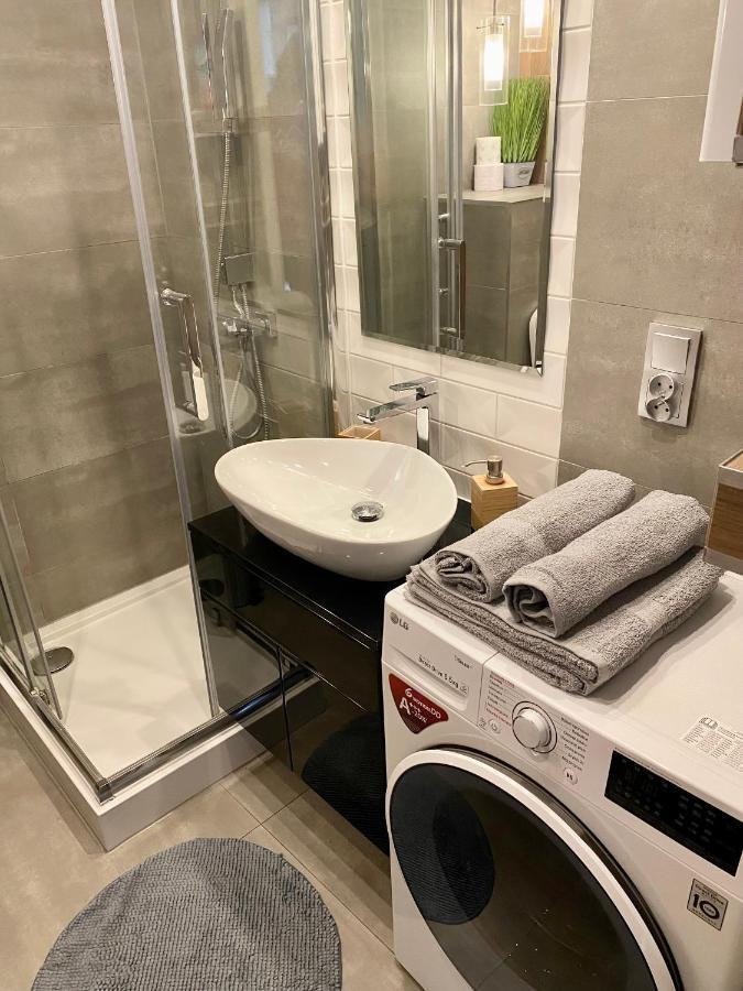Apartament Glamour Work&Relax, Obok Areny Gliwice, Fvアパートメント エクステリア 写真